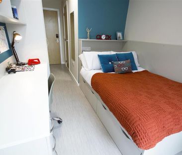 1 bedroom in a flat share to rent - Photo 6