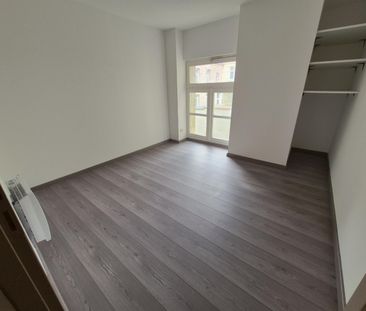 Location Appartement 3 pièces 80m² CAMBRAI 59400 - Photo 6