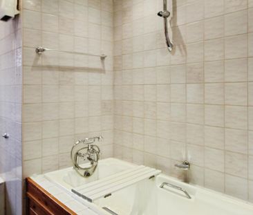 2 bedroom maisonette to rent - Photo 6
