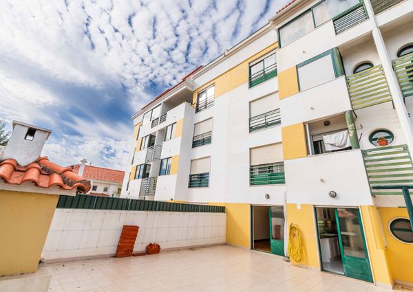APARTAMENTO T2 NO ARNEIRO - CARCAVELOS