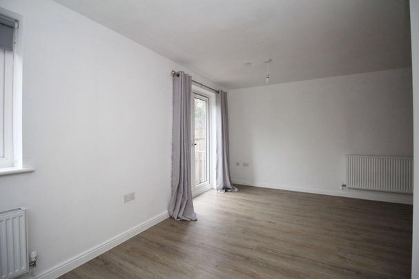 2 bedroom semi-detached house to rent - Photo 1