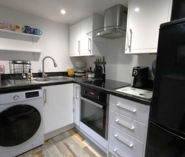 Gosport Road Fareham Unfurnished - Photo 4