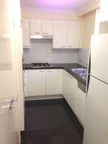 11/104 Miller Street, Pyrmont NSW 2009 - Apartment For Rent | Domain - Photo 5