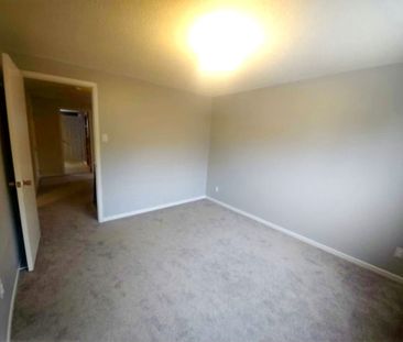 For Lease - 13 Spring Street, Whitchurch-Stouffville, Ontario - Photo 6