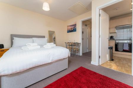 Studio to rent - Photo 5