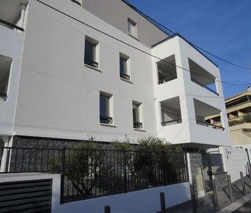 Appartement 2 pièces 40m2 MARSEILLE 8EME 920 euros - Photo 2