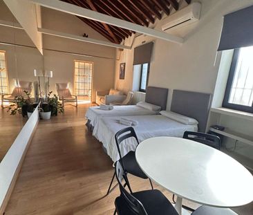 Casa en alquiler en Malaga - Photo 1