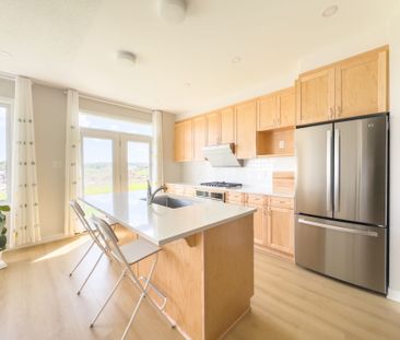 For Lease - 710 QUILTER Row, Stittsville - Munster - Richmond, Ontario - Photo 3