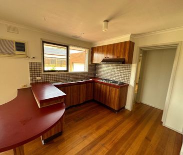 Full of Family Comfort! - Photo 6