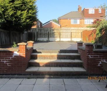 3 bedroom semi-detached house to rent - Photo 4