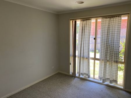 2 Bedroom Unit in Central Location&excl;&excl; - Photo 4