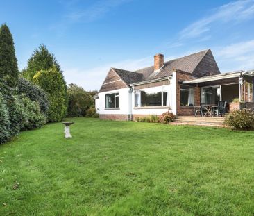 Maturin Close, Lymington, SO41 maisonette to rent - Photo 1