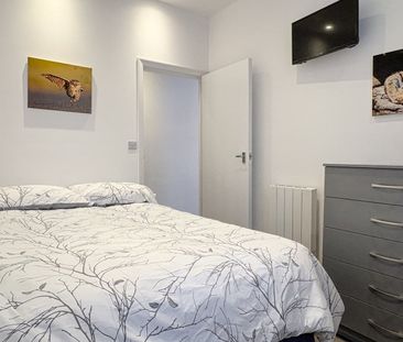1 Bed Flat, Chichele Road, NW2 - Photo 5