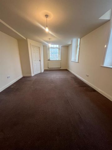 14 Bolton Brow, Sowerby Bridge, , HX6 2AL - Photo 5