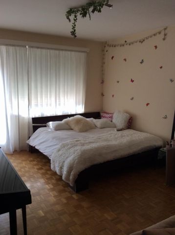 4 1/2 PIECES CONTEMPORAIN AU COEUR DE FLORISSANT - Foto 3