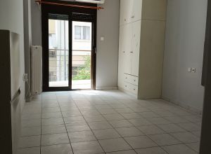 Studio/Γκαρσονιέρα για ενοικίαση - Λάρισα, - Photo 1