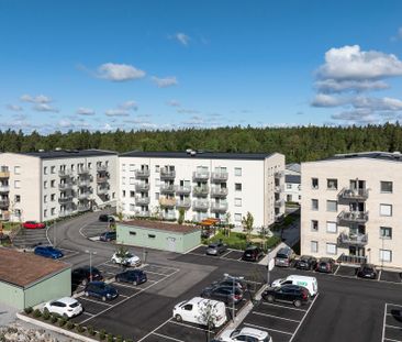 Hanvedens Allé, Riksten - Photo 1