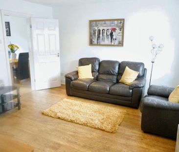 2 bedroom terraced house to rent - Photo 2