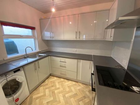 124 My Ladys Road, Ravenhill, Belfast, BT6 8FD - Photo 4