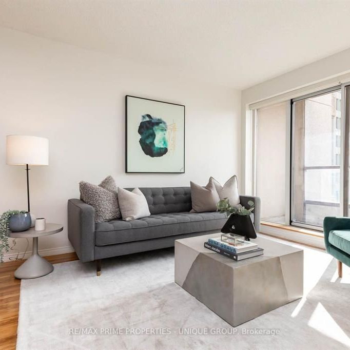 For Lease - 909 Bay Street Unit# 1902, Toronto, Ontario - Photo 1