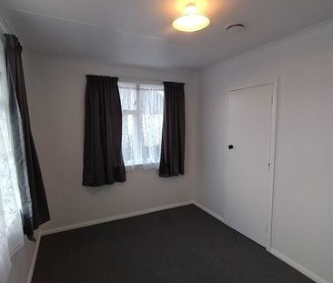Charming 3BR Family Home in Foxton - Photo 6