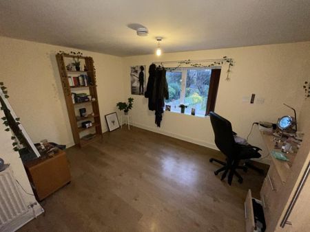 7 bedroom detached house to rent - Photo 2