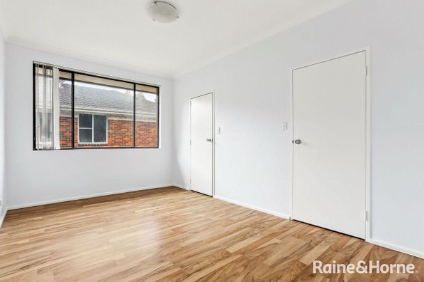 2/2a Robinson Street, Monterey, NSW 2217 - Photo 1