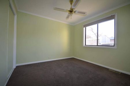 Family Home Close to Town - Photo 4