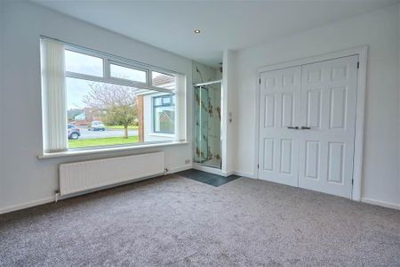 17 Robinson Road, Bangor, BT19 6NJ - Photo 4