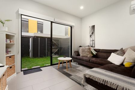 Convenience & Comfort - Photo 3