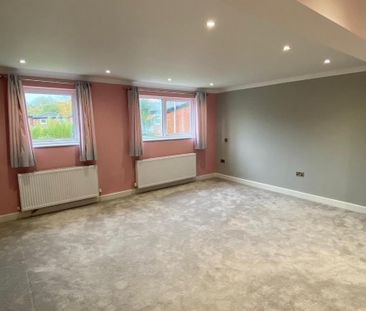 5 bedroom detached house to rent - Photo 1