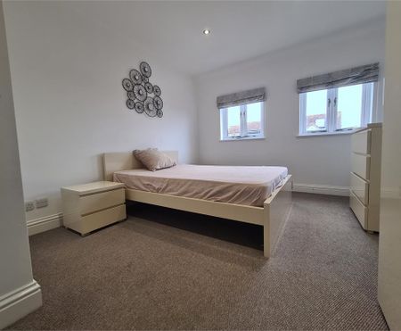 Flat 16, Lantern Court, High Street, Ely - Photo 2