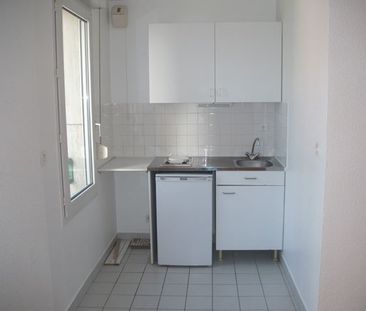 Location Appartement 2 pièces 37m² - Photo 2