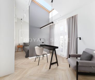 Klimatyczne mieszkanie w odrestaurowanej kamienicy - Photo 2