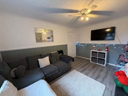 Angell Green, Clifton, NG11, Property for rent - Photo 2