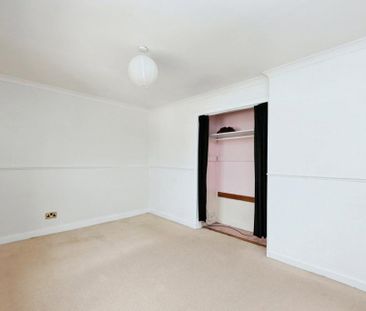 2 bedroom maisonette to rent - Photo 6