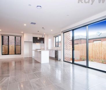 Stylish townhouse in quiet location - Photo 2