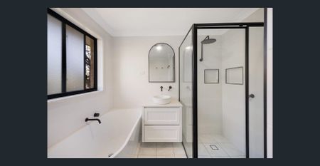 FULLY FURNISHED HOME - Photo 5