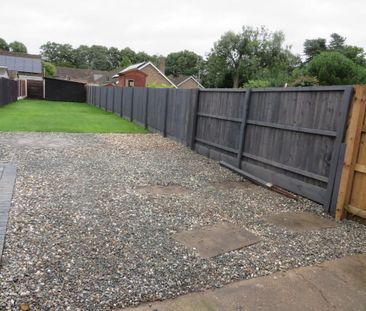3 bedroom semi-detached house to rent - Photo 5