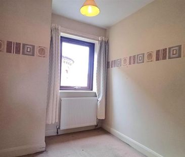 5 bedroom detached house to rent - Photo 3