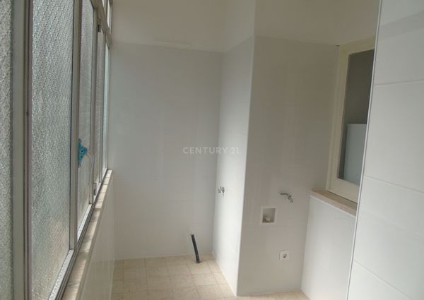 " RESERVADO " Apartamento T1 Figueirinha/Oeiras