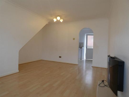 2 bedroom house to rent - Photo 1