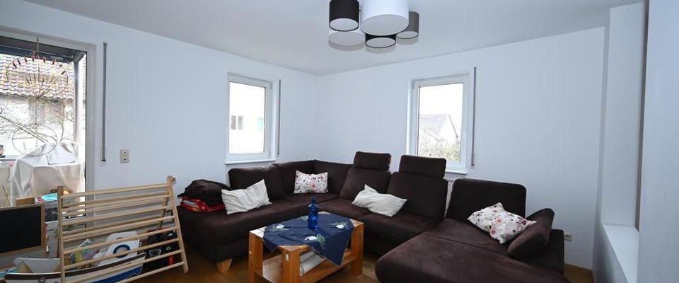 Altenhof bevorzugt! Große 3,5-Zimmer-Wohnung im ruhigen 3 Fam.-Haus, Neumarkt - Foto 1