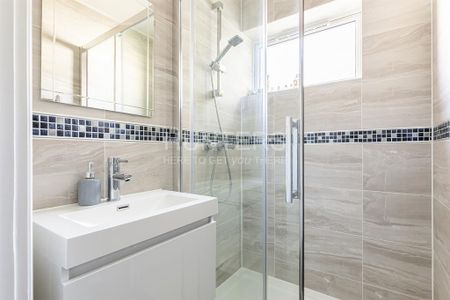 3 bedroom apartment to rent - Photo 3