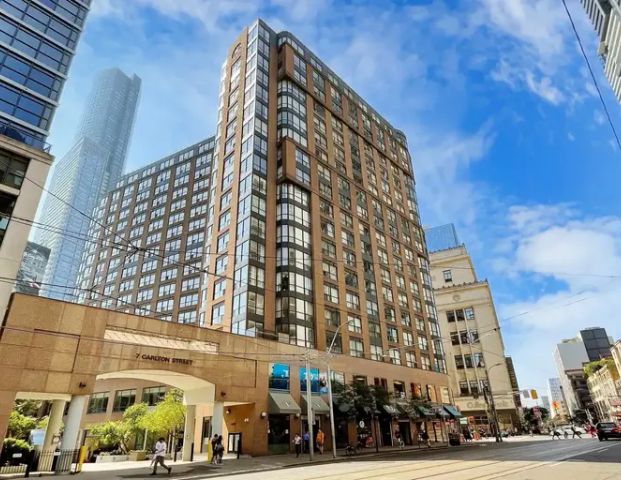 The Ellington | 7 Carlton Street, Toronto - Photo 1