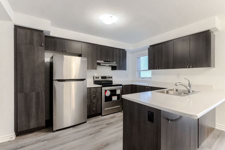 For Lease - 578 Bellflower Court, Milton, Ontario - Photo 4