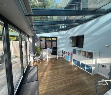 4 bedroom terraced house to rent - Photo 2