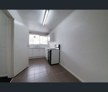1/10 Kelvin Grove, Springvale, Vic 3171 - Photo 6