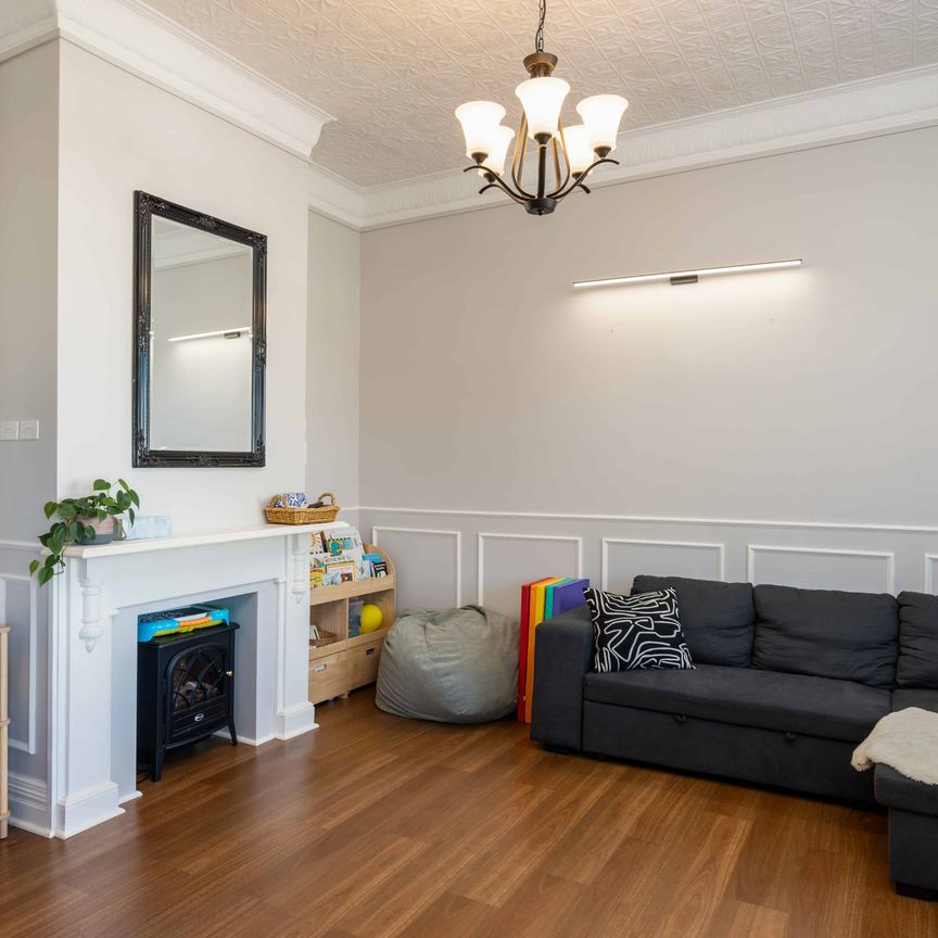 Looking for Something Special - Photo 1