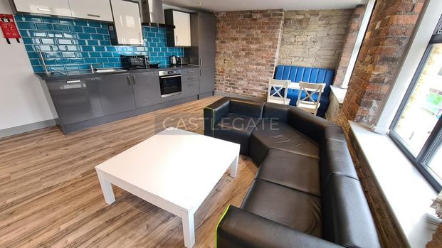 3 bedroom flat share to rent - Photo 1